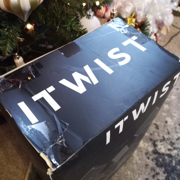 Ice Cube Trays, Hexagon Ice Trays with Lid, 32x3 PCS Ice Trays for Freezer - Picture 10 of 14